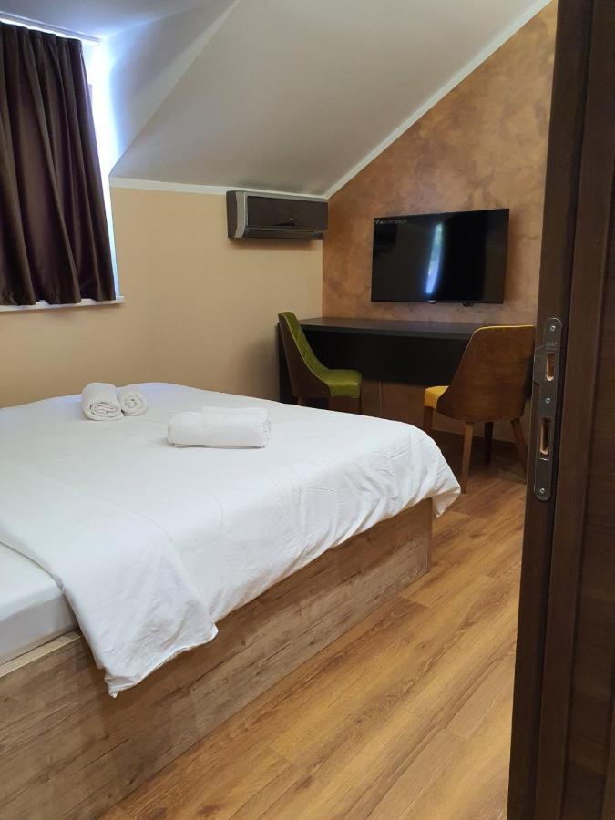 Apartmani Mali Vikend Belgrad Exterior foto